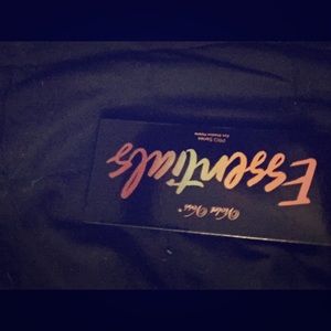 Violet Voss eyeshadows